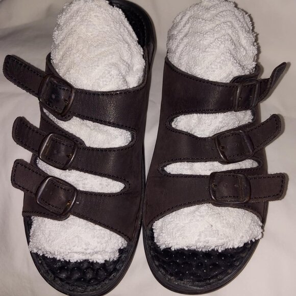 Josef Seibel Black Air Massage 3 buckle  Sandals Size 36  sz 5.5 or 6 preowned - Picture 2 of 8